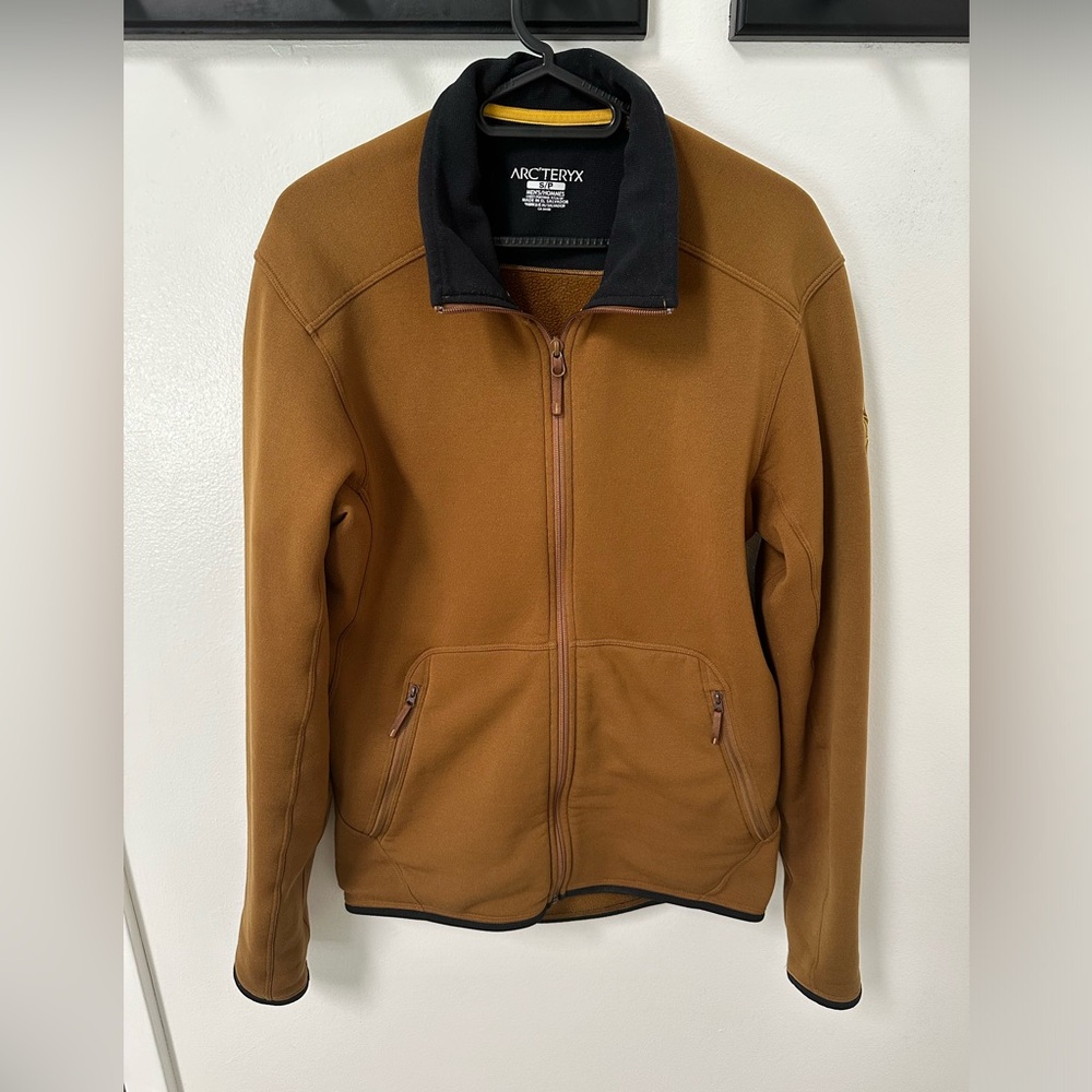 ARC'TERYX men’s zip up small